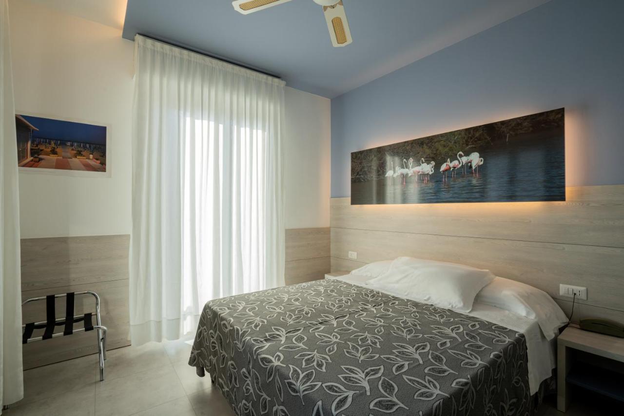 Clipper Hotel Pesaro Exterior foto