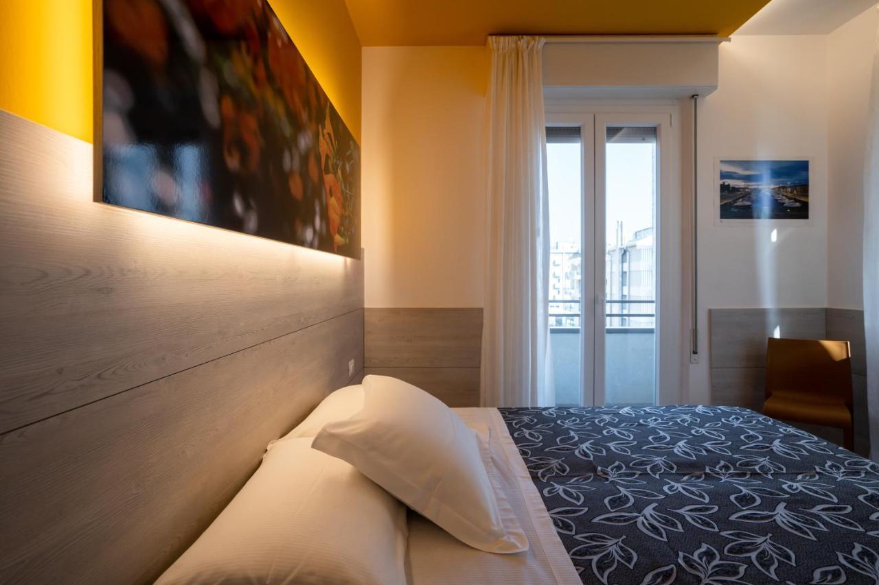 Clipper Hotel Pesaro Exterior foto